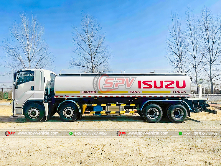 ISUZU 12 Wheels  Watering Truck - Left Side